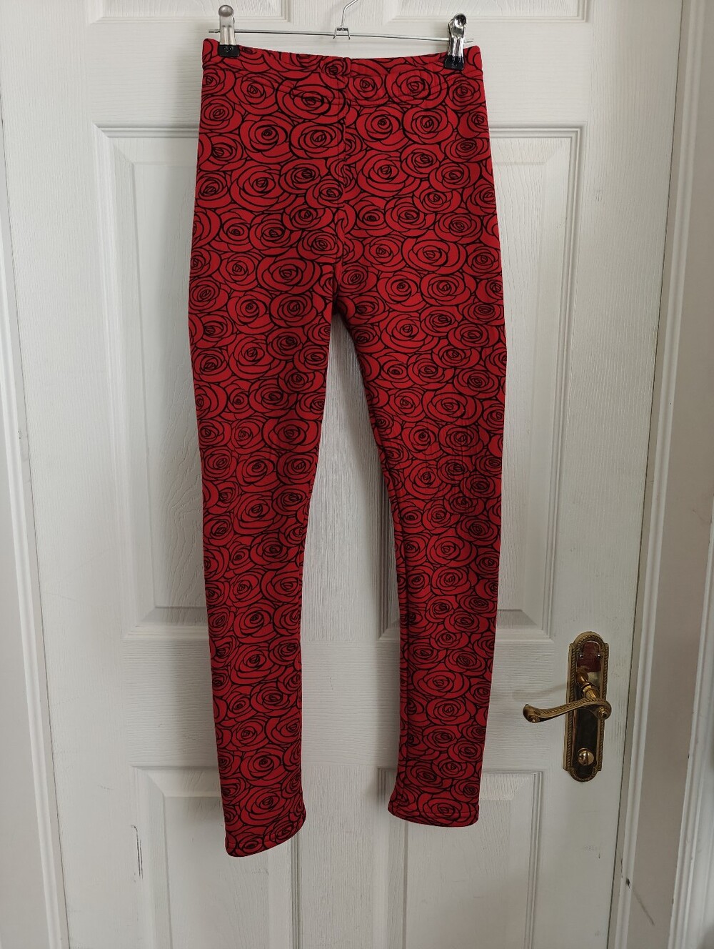JUST COZY Red Rose Print Leggings